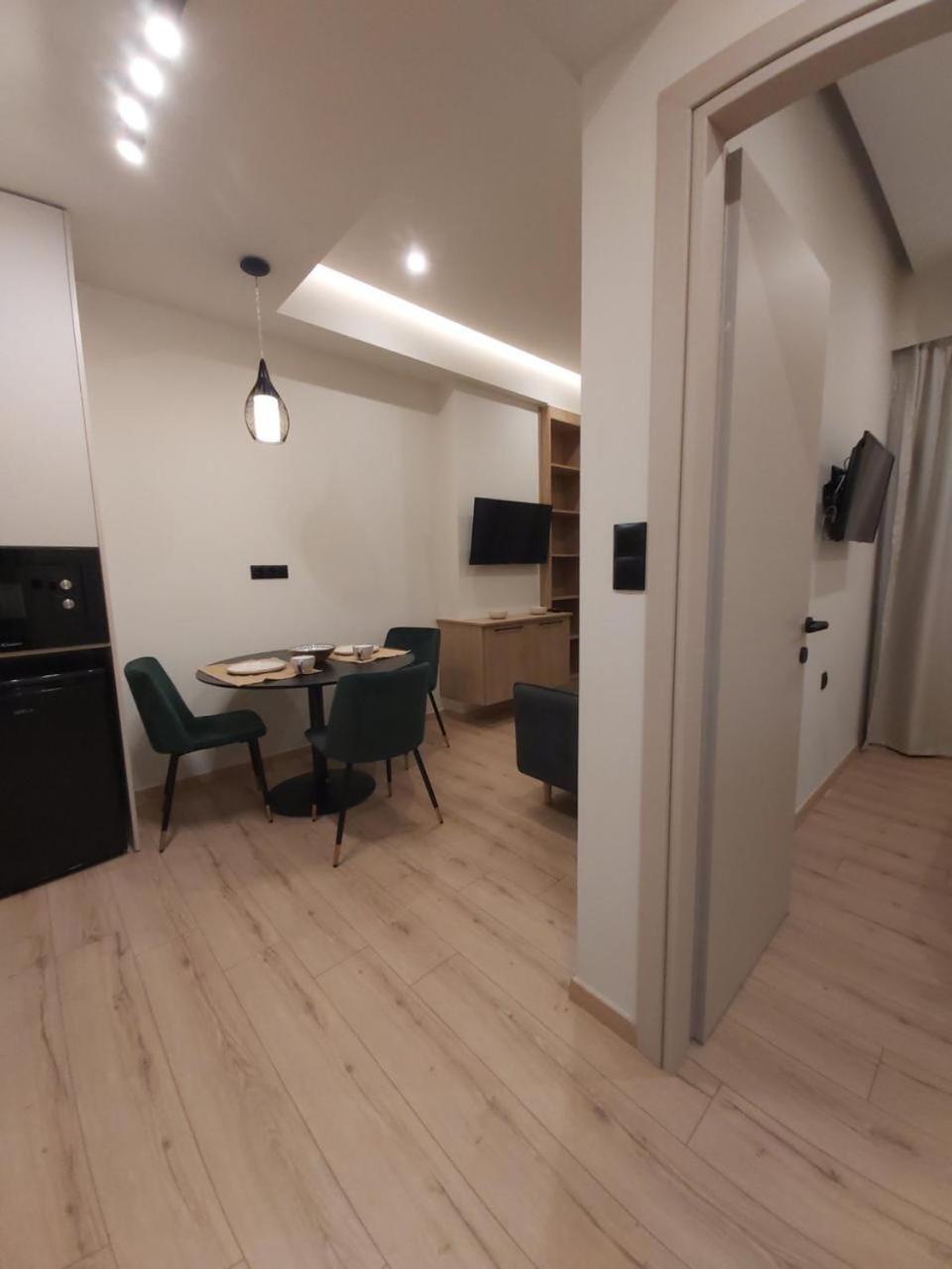 Real Karagiorgi Apartment *