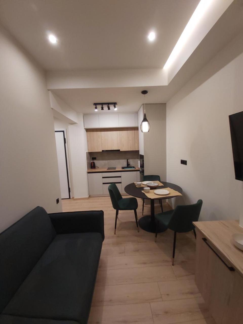 Real Karagiorgi Apartment Athens